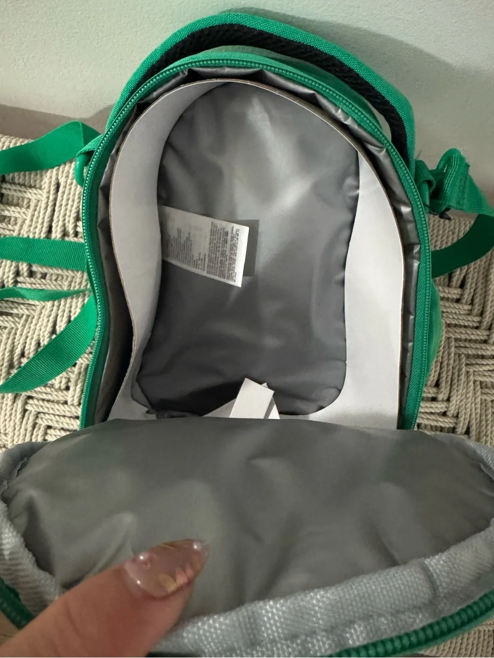 Nike Insulated Lunch Bag Green with Patch Accents - NWT